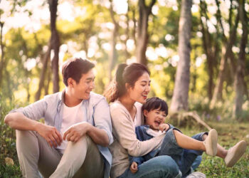 Chỉ một hành động nhỏ cũng có thể sưởi ấm cả gia đình. (Ảnh: ITN).